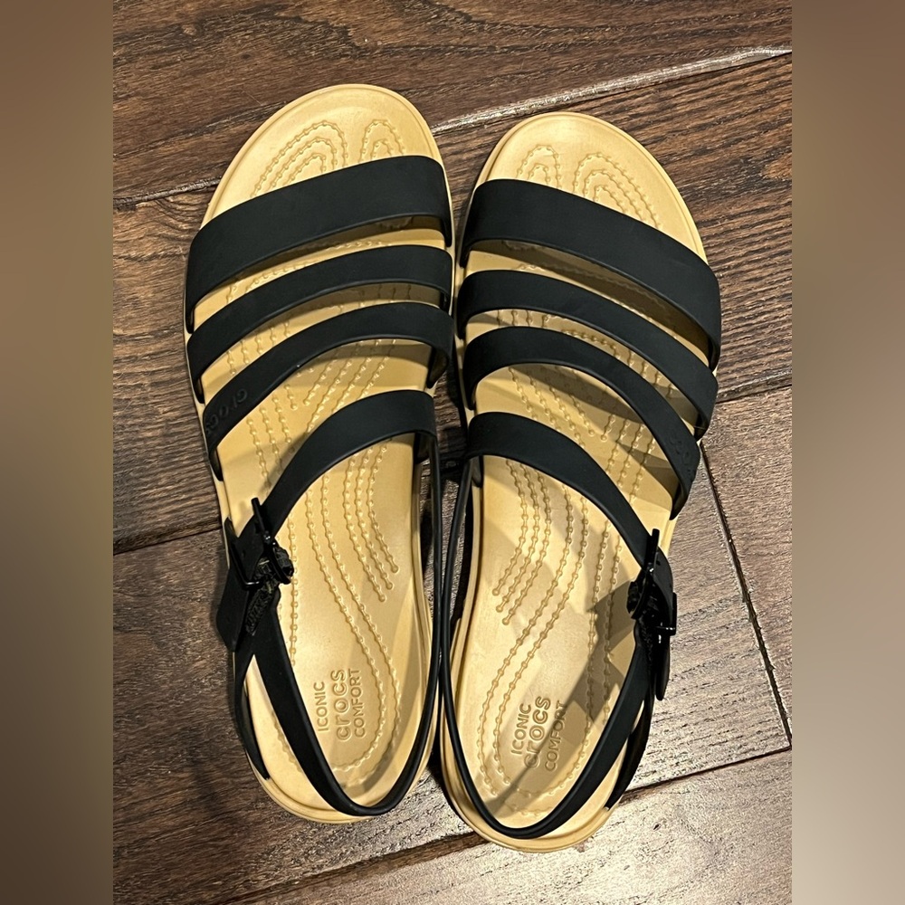 CROCS Black Strappy Sandals